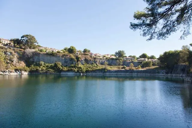 2-Bedroom Apartment Steps From Debarquement Beach With Pool Σπίτι διακοπών Saint-Raphaël