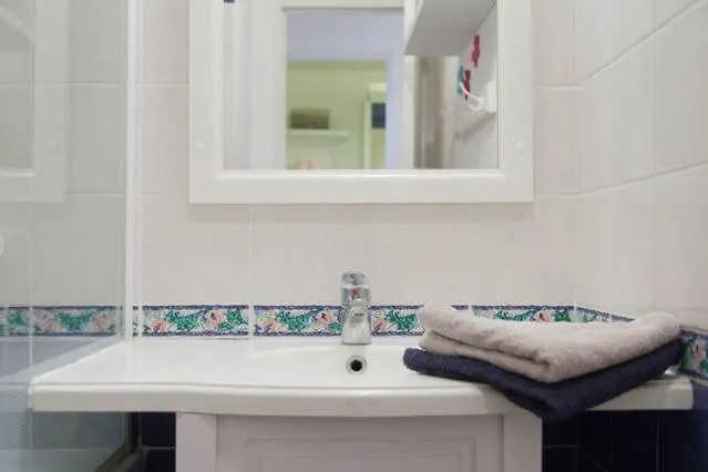 Ferienhaus 2-Bedroom Apartment Steps From Debarquement Beach With Pool Saint-Raphaël